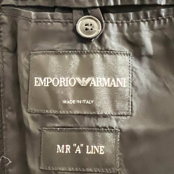 $1899 Authentic EMPORIO ARMANI Made in ITALY Men's Black 3 Buttons Blazer Sz.46R - Picture 2 of 12